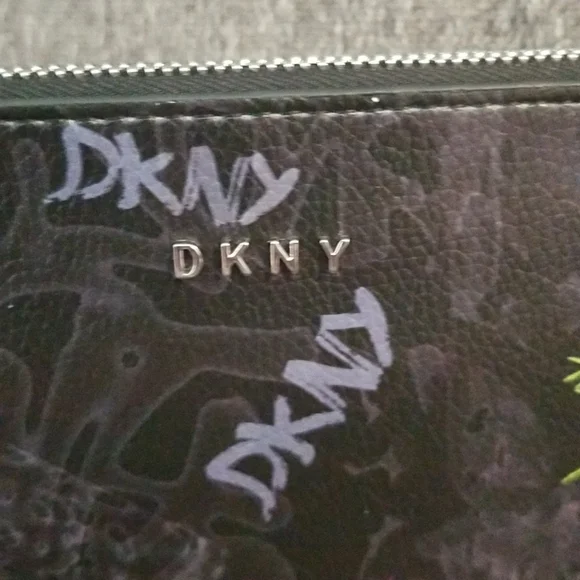 Nwt DKNY medium black graffiti wristlet. Retails $78 - Picture 2 of 9